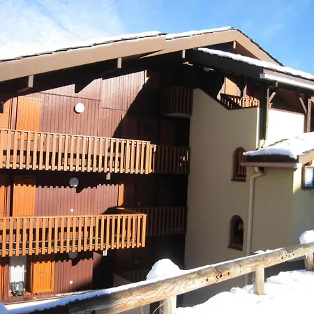 La Pendule - Deux Pieces Sur Le Des Coches Mae-4984